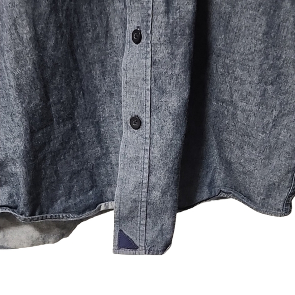 UNTUCKit Chambray Denim Button Down Shirt S M Jeans - Picture 9 of 11
